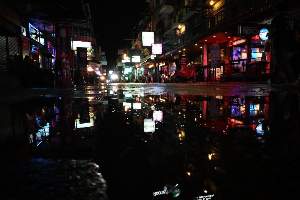 Neighbourhood Rainwater Harvesting Takes Pressure Off City Supplies Rain falling on a city street